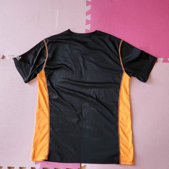 Generic sports shirt - Picture 2 of 2